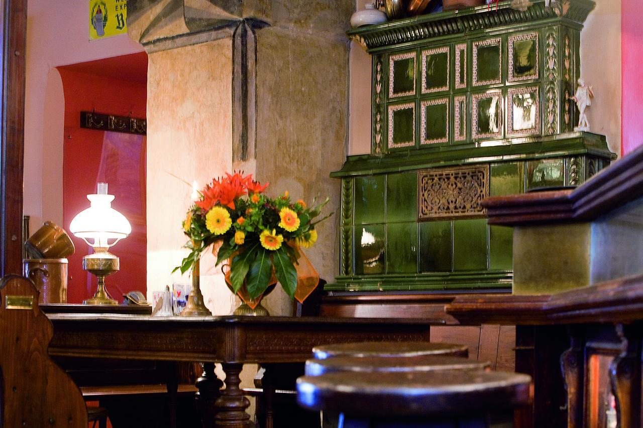 Restaurant Dicker Mann Hotel Zum Blauen Krebs ريغنسبورغ المظهر الخارجي الصورة